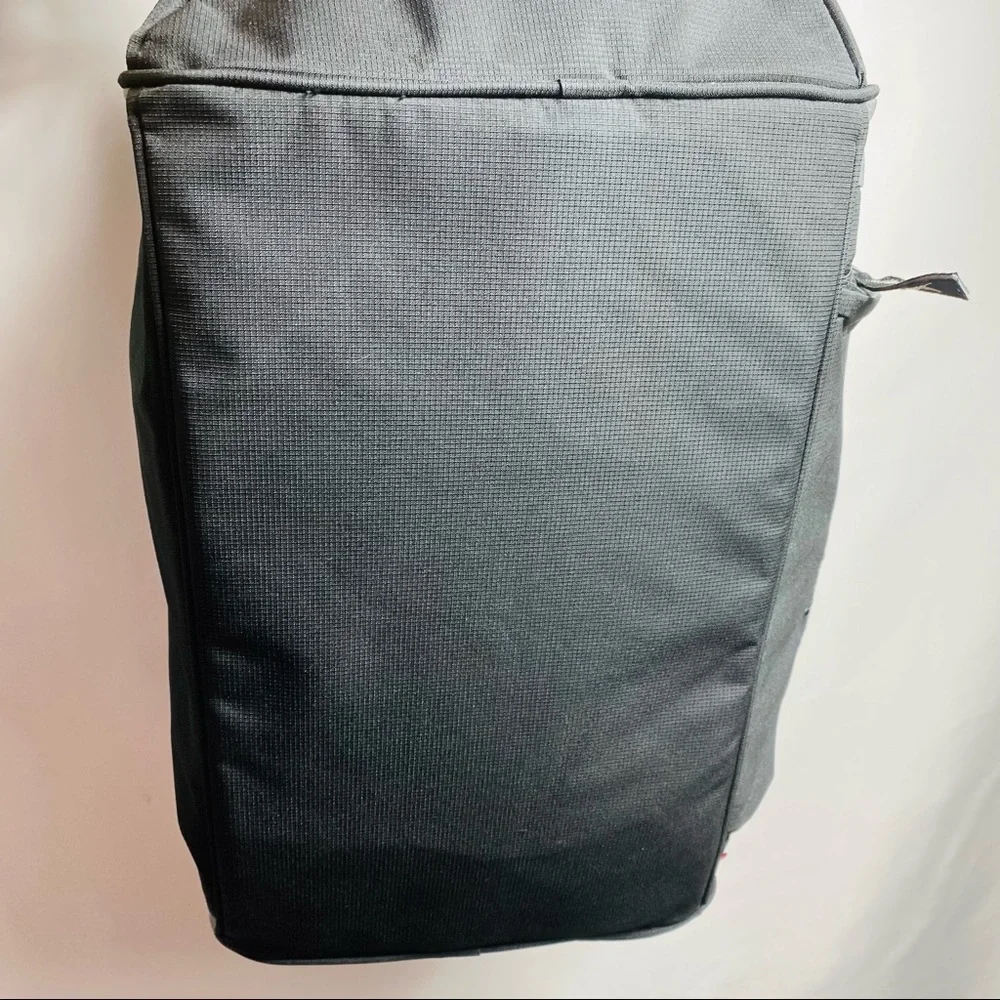 Leed’s Gym bag with pockets And starp black